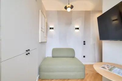 Coin salon dans l'établissement Studio chic Paris 16 Auteuil