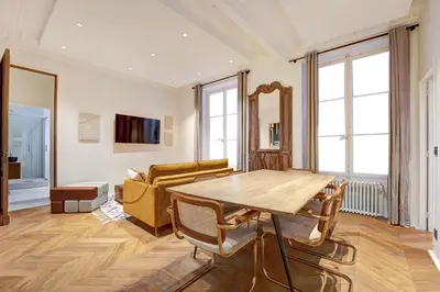 Télévision ou salle de divertissement dans l'établissement NoChichi Collections - Grand Rex