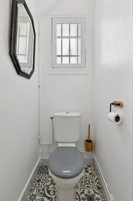 Salle de bains dans l'établissement Charming Paris Apt, Metro 4 & RER B, 6 guests, CDG Access, 1-2 Rooms