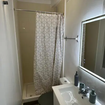 Salle de bains dans l'établissement Azal france