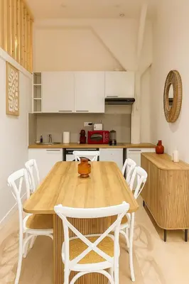 Cuisine ou kitchenette dans l'établissement 2 pieces avec mezzanine et deco design - Paris 9