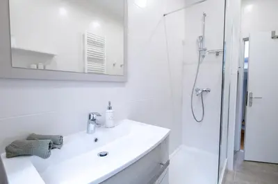 Salle de bains dans l'établissement Luxury Flat Champs Elysées 4 Guests