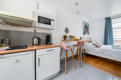 Cuisine ou kitchenette dans l'établissement 403 - Charmant studio jardins des plantes -Paris 5