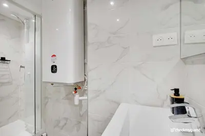 Salle de bains dans l'établissement Intimate apartment - 2P - Le Marais