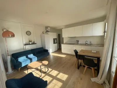 Cuisine ou kitchenette dans l'établissement Mid-Term - Batignolles - 15 min-center of Paris