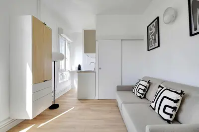 Cuisine ou kitchenette dans l'établissement Cosy studio for 2 people - Malakoff