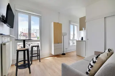 Cuisine ou kitchenette dans l'établissement Cosy studio for 2 people - Malakoff