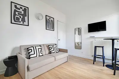 Télévision ou salle de divertissement dans l'établissement Cosy studio for 2 people - Malakoff