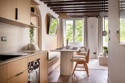 Cuisine ou kitchenette dans l'établissement Refurbished Apartment - 2BR 6P - Chatelet