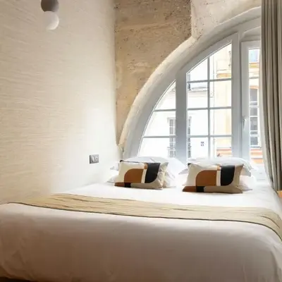 Refurbished Apartment - 2BR 6P - Chatelet