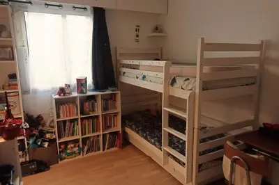 Un ou plusieurs lits superposés dans un hébergement de l'établissement Quiet stay in Boulogne-Billancourt near Paris