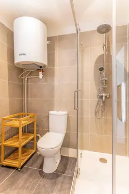 Salle de bains dans l'établissement Charming Apartment - 2BR 6P - Bastille