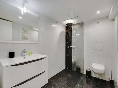 Salle de bains dans l'établissement Appartement in the heart of Paris Opera