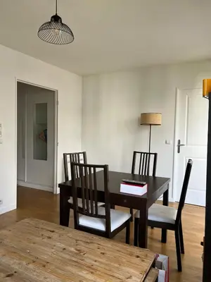Plan de l'établissement Logement proche centre d'affaires calme et terrasse
