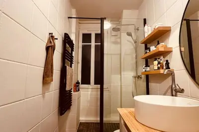 Plan de l'établissement Modern apartment in Courbevoie near the park