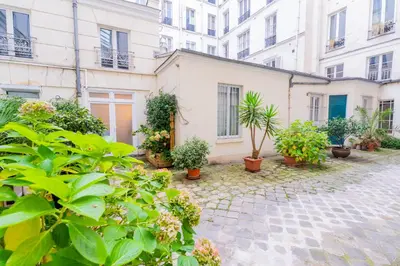 Jardin de l'établissement Luxurious Apartment Stylish Design - René Boulanger
