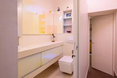Salle de bains dans l'établissement Luxury Flat 2 BDR Design Heart of Marais