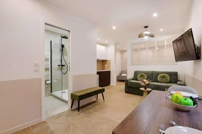 Coin salon dans l'établissement Faubourg saint denis Charmant appartement 4P