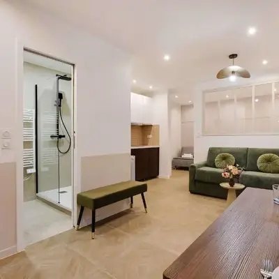 Faubourg saint denis Charmant appartement 4P