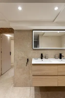 Salle de bains dans l'établissement Modern duplex 10 min from Place de la Nation