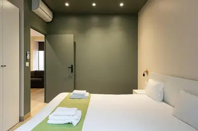 Un ou plusieurs lits dans un hébergement de l'établissement Modern duplex 10 min from Place de la Nation