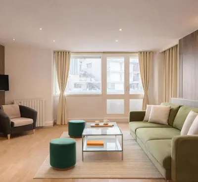 Coin salon dans l'établissement Montparnasse - Premium apartment with lift and balcony for 6