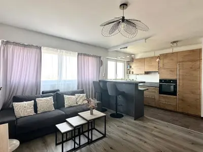 Cuisine ou kitchenette dans l'établissement Le Gémeaux - Paris - La Défense vue d'exception