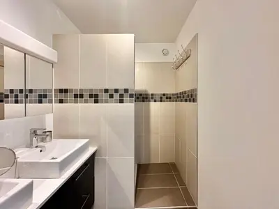 Salle de bains dans l'établissement Le Gémeaux - Paris - La Défense vue d'exception