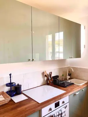 Cuisine ou kitchenette dans l'établissement Appartement spacieux et lumineux