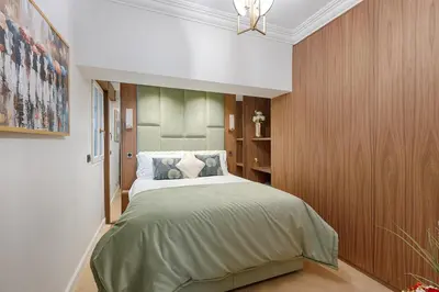 Un ou plusieurs lits dans un hébergement de l'établissement Maison en Ville près de Champs de Mars 4BD - The Eiffel Tower