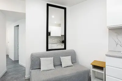 Plan de l'établissement Charming 1-Bedroom Apartment Near Paris