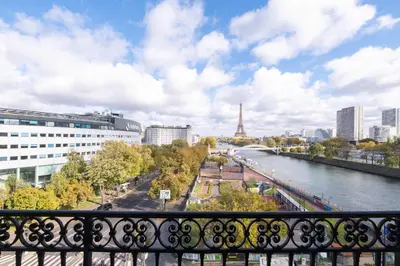 Vue sur la rivière ou le fleuve situé(e) à proximité de l'appartement