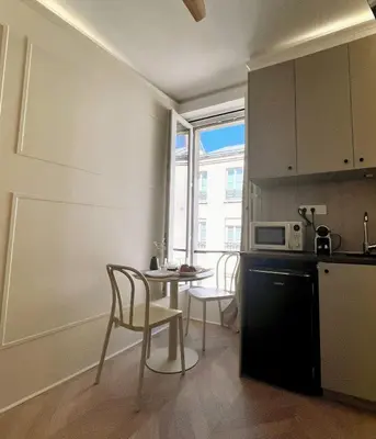 Cuisine ou kitchenette dans l'établissement Paris Marais lumiere New