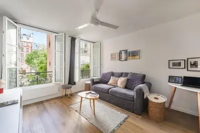 Coin salon dans l'établissement Appartement lumineux à Paris - Welkeys