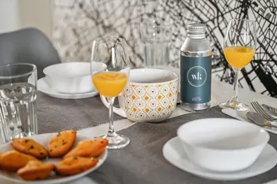 Boissons dans l'établissement Appartement lumineux à Paris - Welkeys