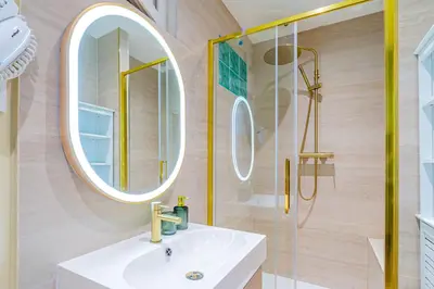 Salle de bains dans l'établissement Charmant et Central - Bon Marché