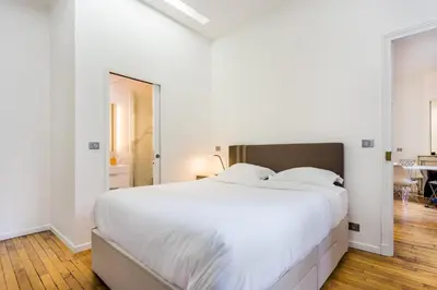 Un ou plusieurs lits dans un hébergement de l'établissement Peaceful apartment - 1BR 4P - Eiffel Tower