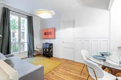 Coin salon dans l'établissement GuestReady - Charm & comfort near Parc des Princes