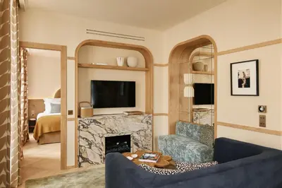 Télévision ou salle de divertissement dans l'établissement HIGHSTAY Maisons - Vintimille