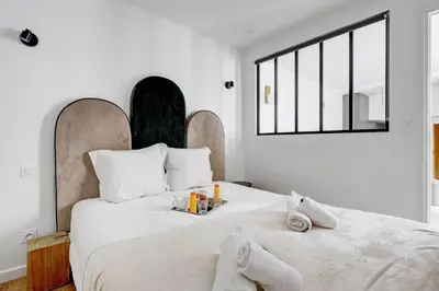 Un ou plusieurs lits dans un hébergement de l'établissement TBS 342 - Superb apartment in heart of Paris 2