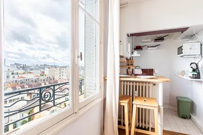 Balcon ou terrasse dans l'établissement GuestReady - Quiet Charm in Gennevilliers