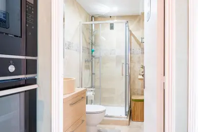 Salle de bains dans l'établissement Paris Homestay of Dreams