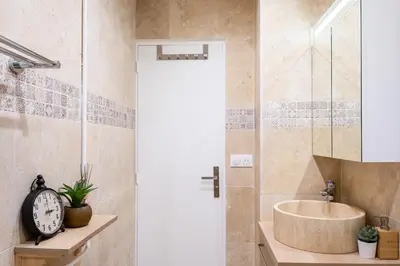 Salle de bains dans l'établissement Paris Homestay of Dreams