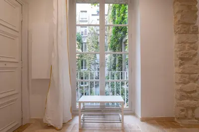 Plan de l'établissement Parisian Elegance - Refined 1BD in Le Marais