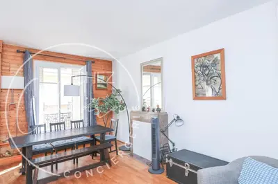 Cuisine ou kitchenette dans l'établissement Bail Mobilité-Apartment near Panthéon-Paris