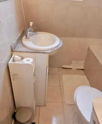 Salle de bains dans l'établissement Place de la République