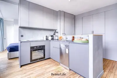 Cuisine ou kitchenette dans l'établissement Parisiens Bretagne - Marais - Bastille