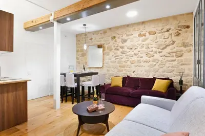 Coin salon dans l'établissement 622 Arya Suite - Beautiful apartment in Paris 2nd