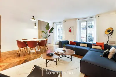 Coin salon dans l'établissement Moderne pied a terre proche de Montmartre