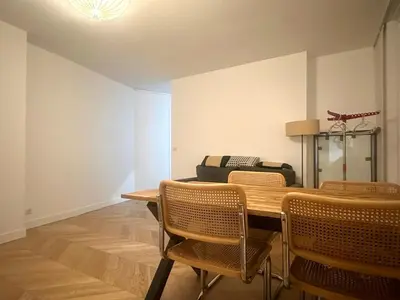 Coin salon dans l'établissement Lovely Apartment near Paris Opera & Lafayette